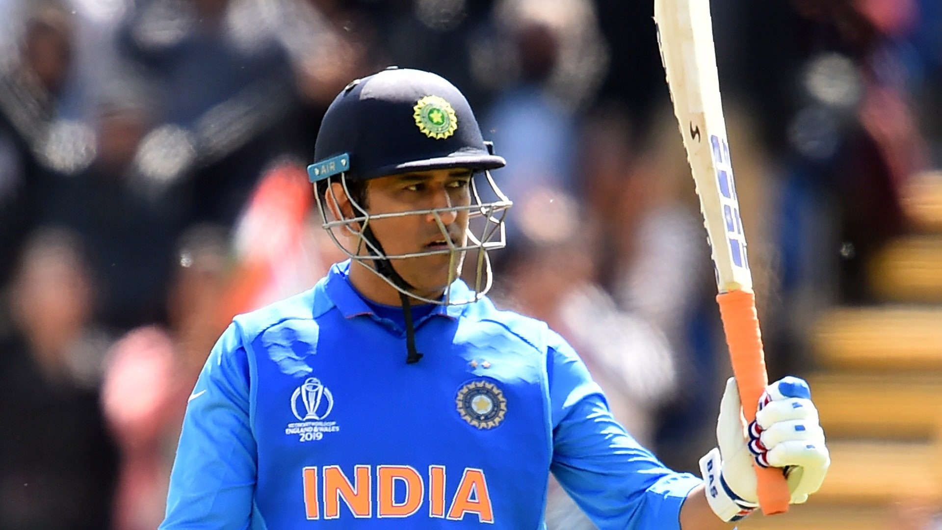 MS Dhoni announces retirement from international cricket